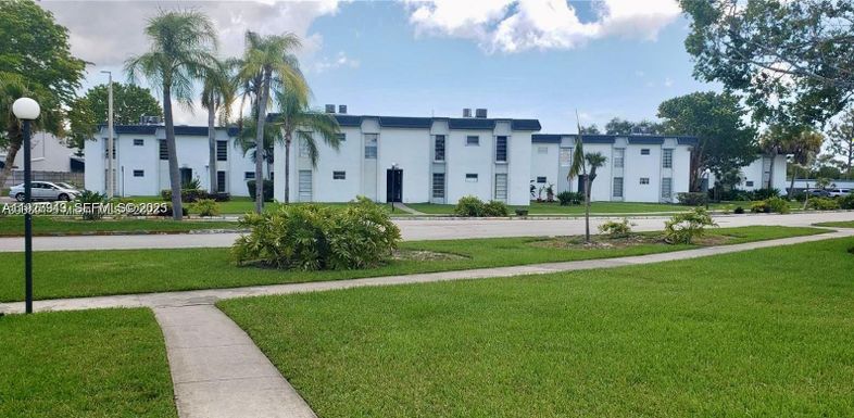 7220 SW 94th Pl # G4, Miami FL 33173