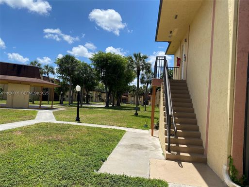 2840 NW 55th Ave # 2D, Lauderhill FL 33313