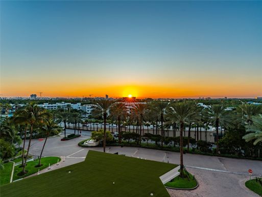 10275 Collins Ave # 527, Bal Harbour FL 33154