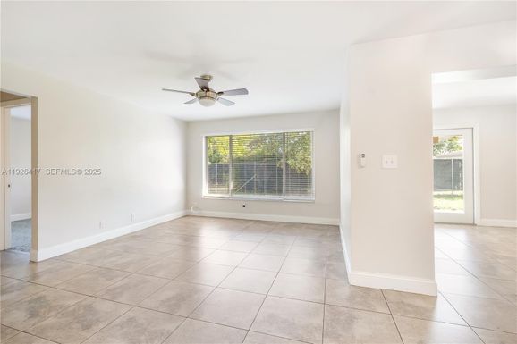 8172 NW 67th Ave, Tamarac FL 33321