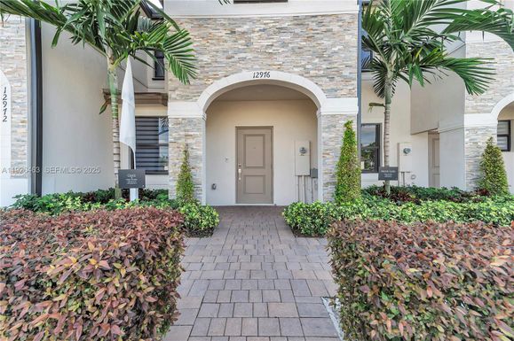 12976 SW 233rd Ter, Homestead FL 33032