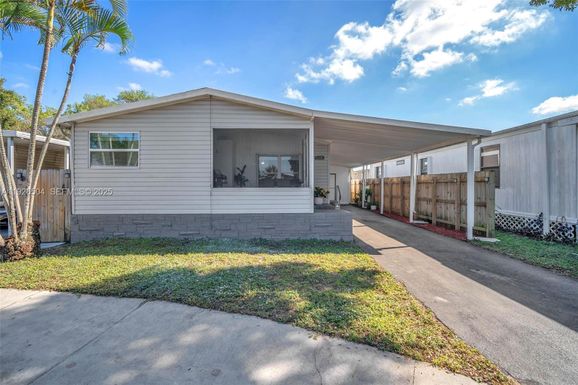 5230 SW 26th Ave, Dania Beach FL 33312