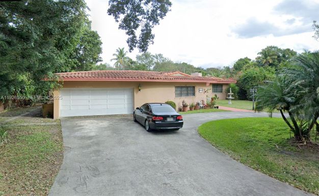 6861 SW 69th Ter, South Miami FL 33143