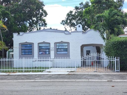 1250 NW 55th St, Miami FL 33142