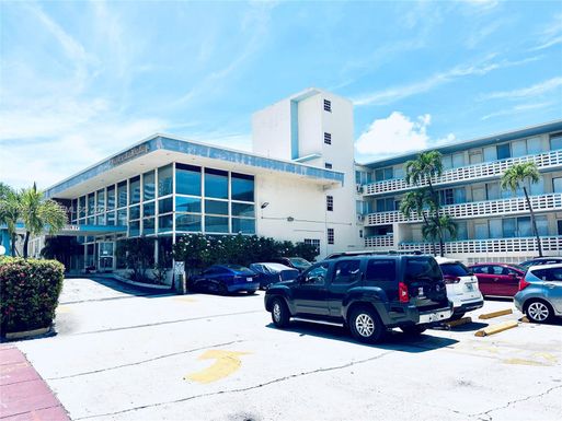 6484 Indian Creek Dr # 135, Miami Beach FL 33141