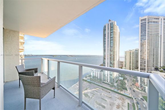 1155 Brickell Bay Dr # 2501, Miami FL 33131