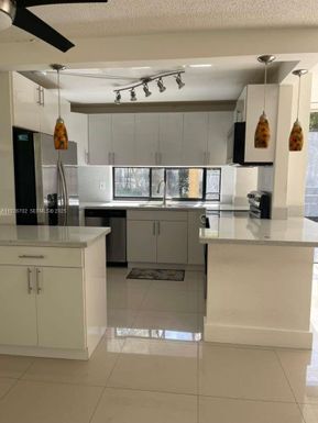 17021 N Bay Rd # 226, Sunny Isles Beach FL 33160