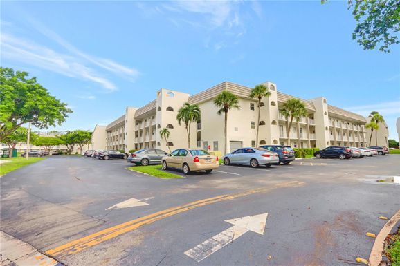 8350 Sunrise Lakes Blvd # 205, Sunrise FL 33322