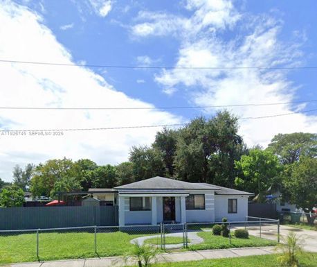 3780 NW 165th St, Miami Gardens FL 33054