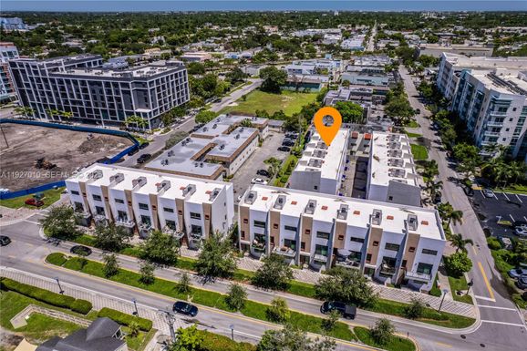 113 NE 6th St # 625, Fort Lauderdale FL 33304