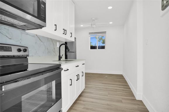 210 Beacom Blvd # B, Miami FL 33135