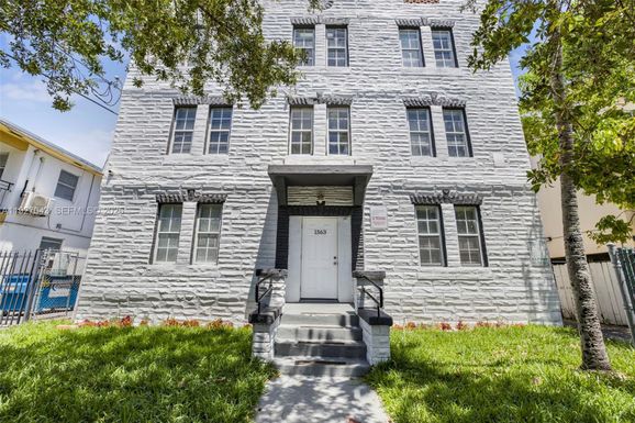 1563 SW 2nd St # 7, Miami FL 33135