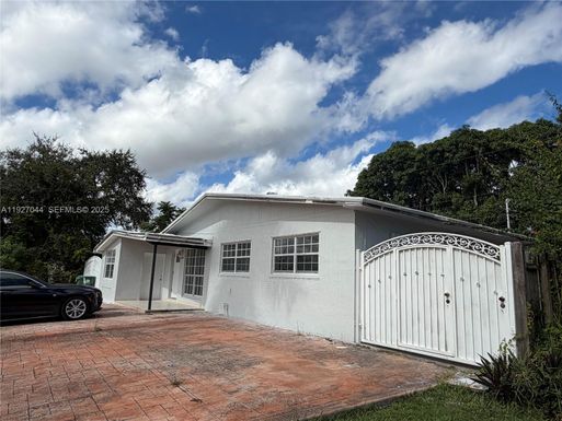 12455 SW 185th Ter, Miami FL 33177
