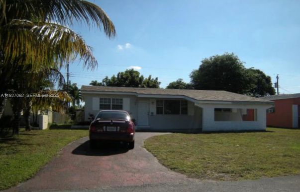 2619 Flamingo Dr, Miramar FL 33023