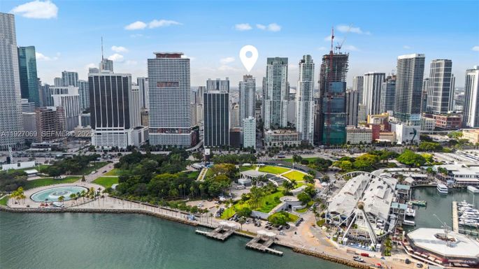 133 NE 2nd Ave # 1905, Miami FL 33132