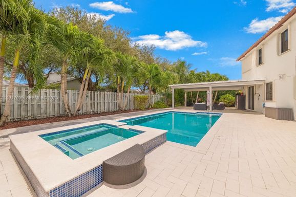 3461 SE 1st St, Homestead FL 33033