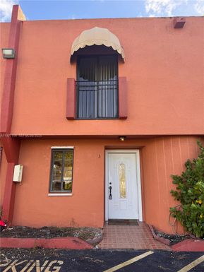 8454 NW 8th St # 3, Miami FL 33126