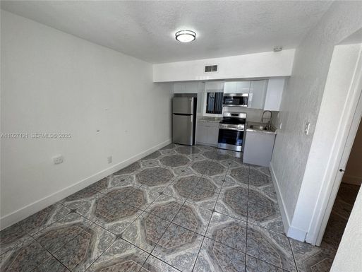 169 NE 50th St # 2, Miami FL 33137