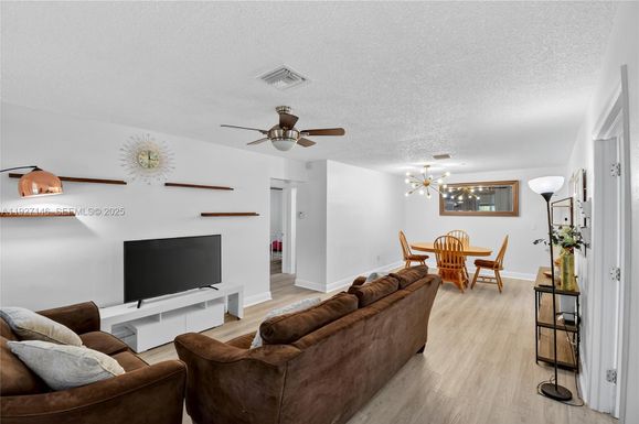 554 NW 46th St # 0, Oakland Park FL 33309