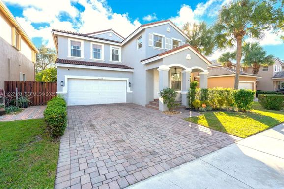 4272 N Magnolia Cir, Delray Beach FL 33445