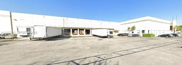 3450 NW 115th Ave, Doral FL 33178