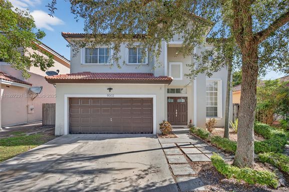 9002 SW 214th Ln, Cutler Bay FL 33189