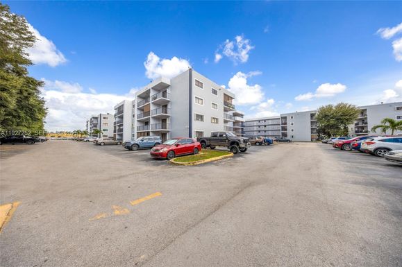 5765 W 25th Ct # 411, Hialeah FL 33016