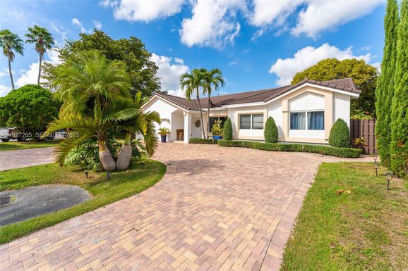15325 SW 54th Ter, Miami FL 33185