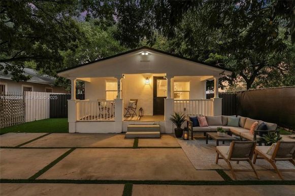 1829 NW 62nd Ter, Miami FL 33147