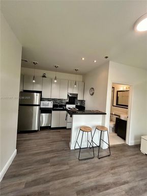 1244 Pennsylvania Ave # 305, Miami Beach FL 33139