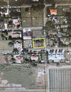 176 SW 179, Miami FL 33187