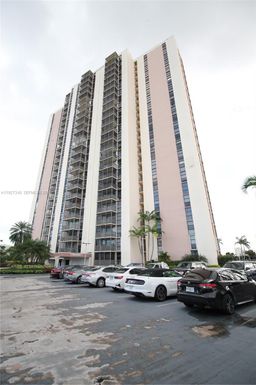 20379 W Country Club Dr # 2237, Aventura FL 33180