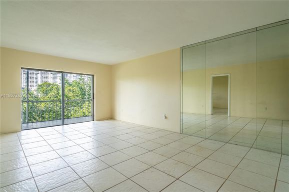 2929 POINT EAST # 303, Aventura FL 33160