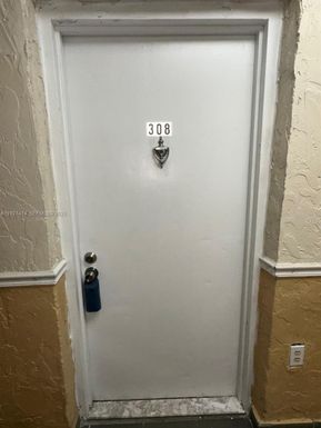 5665 W 20 AV # 308, Hialeah FL 33012