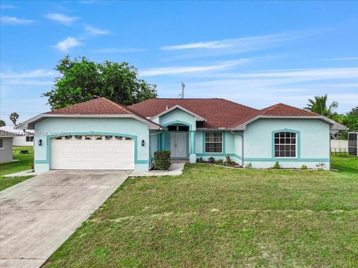 1324 SW 8th Ct, Cape Coral FL 33914