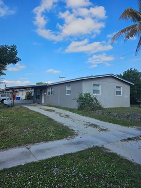 701 N 70th Ave # 0, Hollywood FL 33024