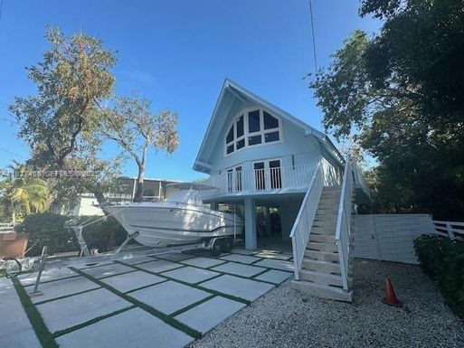 202 Mahogany Dr, Key Largo FL 33037