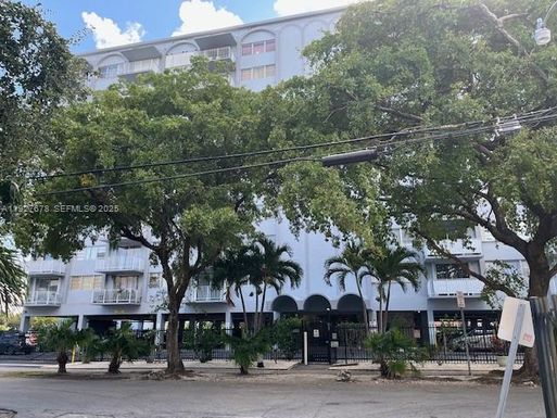 1470 NE 125th Ter # 204, North Miami FL 33161