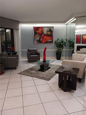 1000 Saint Charles Pl # L2, Pembroke Pines FL 33026