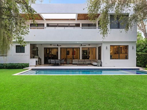 1760 Chucunantah Rd, Miami FL 33133