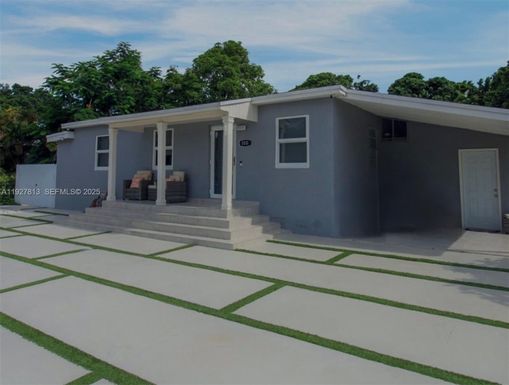 100 NE 171st Ter, Miami FL 33162