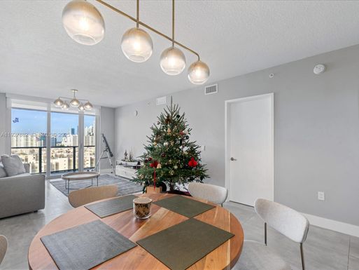 300 Sunny Isles Blvd # 1405, Sunny Isles Beach FL 33160