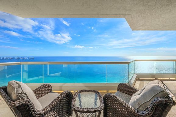 17875 Collins Ave # 4303, Sunny Isles Beach FL 33160