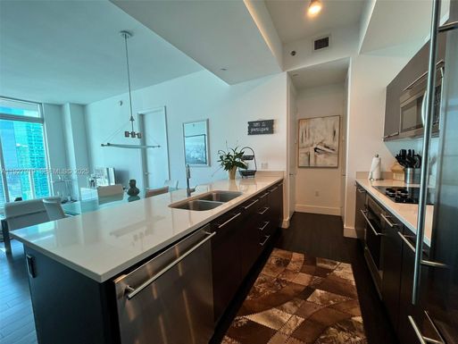 55 SE 6th St # 4103, Miami FL 33131