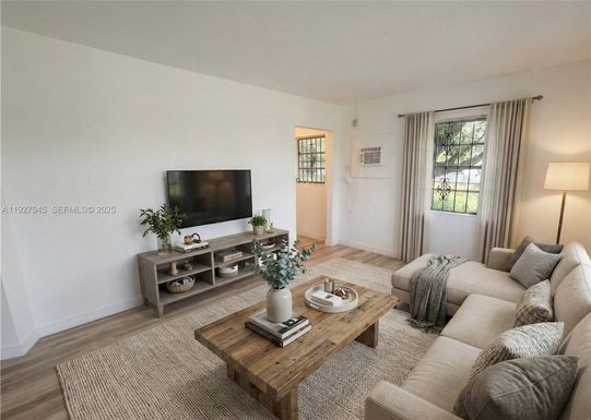 3331 NW 43rd Ter, Miami FL 33142