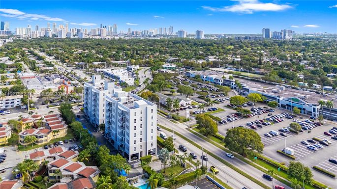 1789 NE Miami Gardens Dr # W403, Miami FL 33179