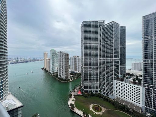 200 Biscayne Boulevard Way # 3106, Miami FL 33131