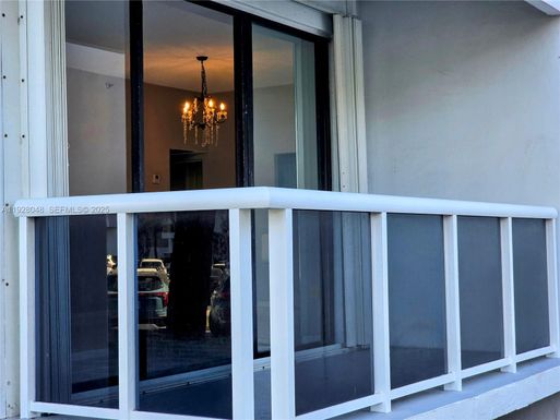 20505 E Country Club Dr # 138, Aventura FL 33180