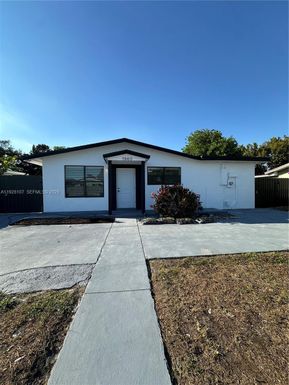 1960 SW 68th Way # 0, Miramar FL 33023