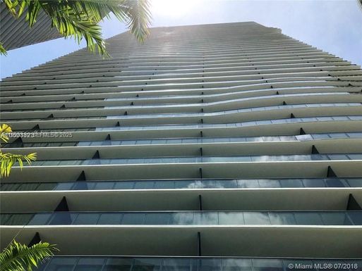 650 NE 32 # 1703, Miami FL 33137